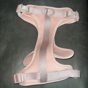 NWOT Wild one Pink Dog Harness